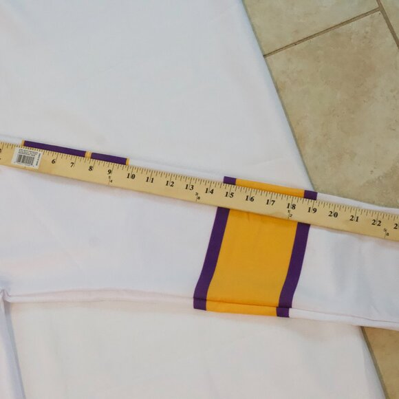 NEW Men's Los Angeles LA Lakers Bronny James Jr Long Sleeve Hockey Jersey Sz Md - Picture 3 of 7